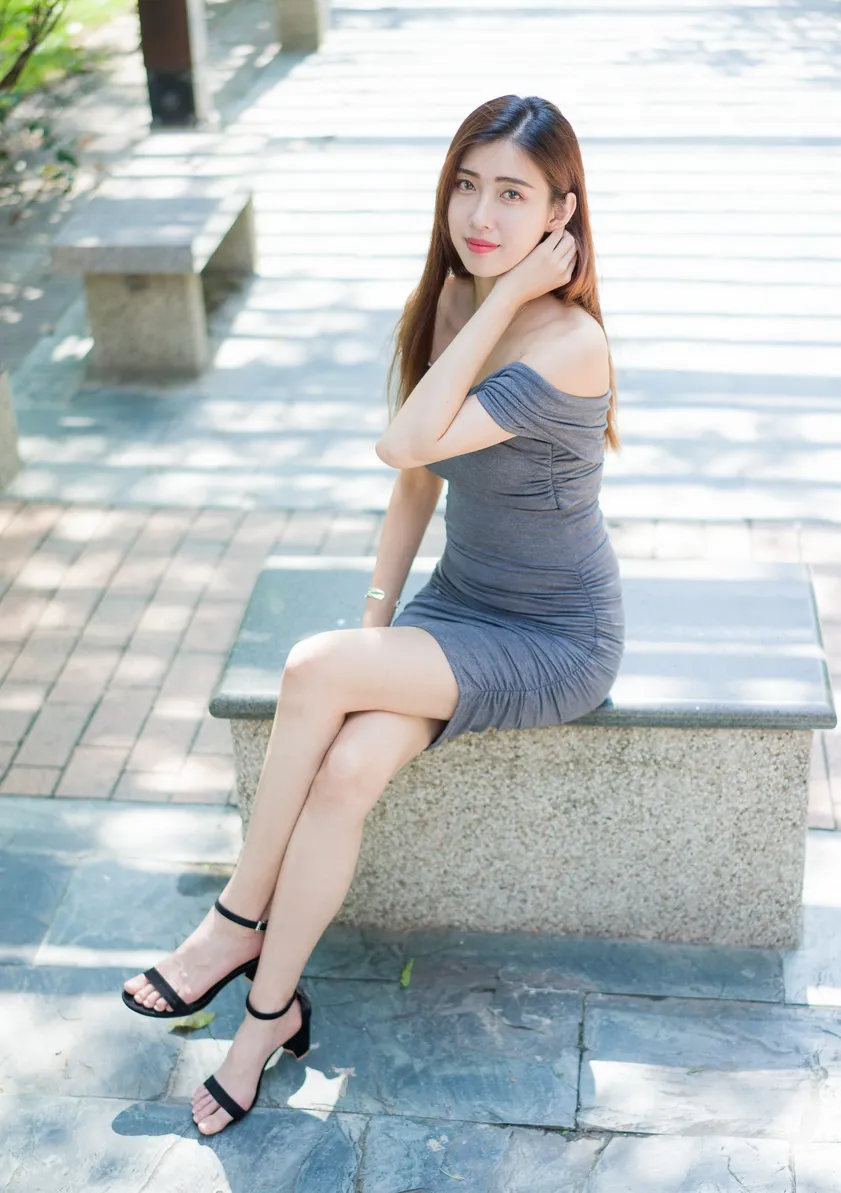 [Mzsock] NO.207 Kim Yun Kyo off-shoulder dress and short skirt with high legs street photography#[54P]-9