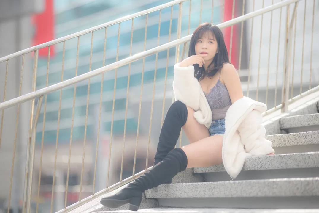 [Mzsock] NO.215 YoYo denim shorts and boots street photography#[105P]-1