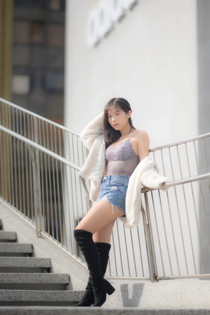 [Mzsock] NO.215 YoYo denim shorts and boots street photography#[105P]-10