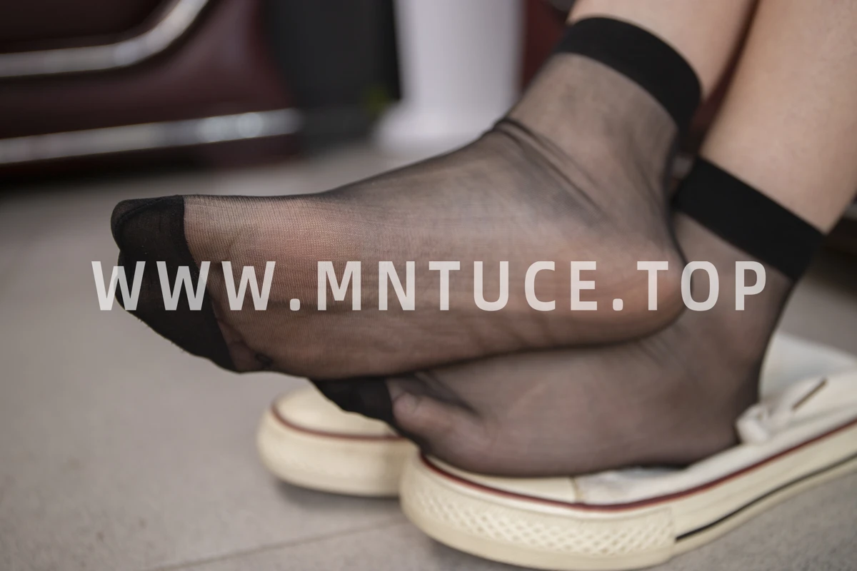 [Mzsock] NO.015 The little beauty Jinger returns to the masterpiece, the temptation of beautiful feet in black stockings Southern football skills#[128P]-5