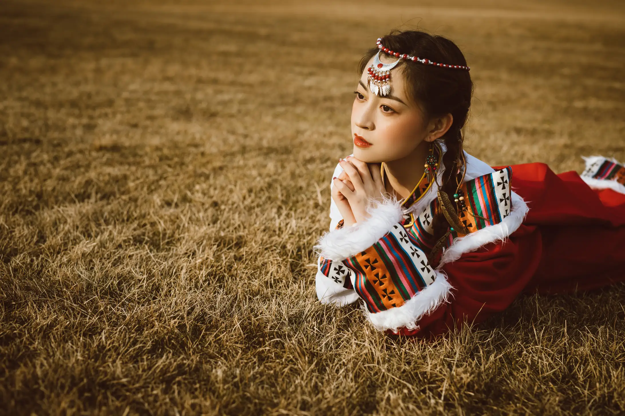 [YITUYU] 2022.07.04 Vol.1376 – Girl in Tibetan Clothes on the Ranch Yixuan-#[22P]-5