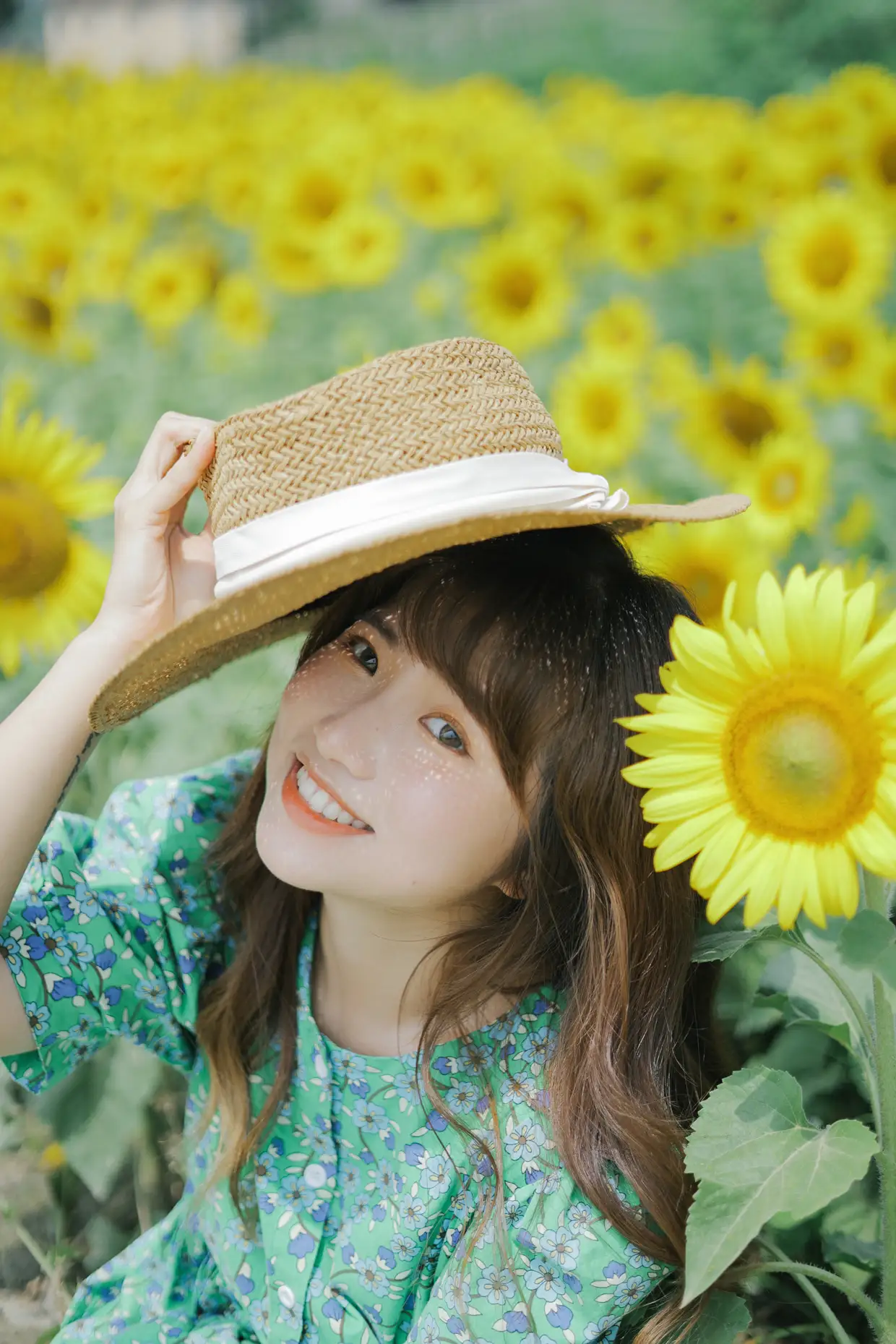 [YITUYU] 2022.07.12 Vol.1458 – Sunflower Summer Fatty Blue-#[33P]-4