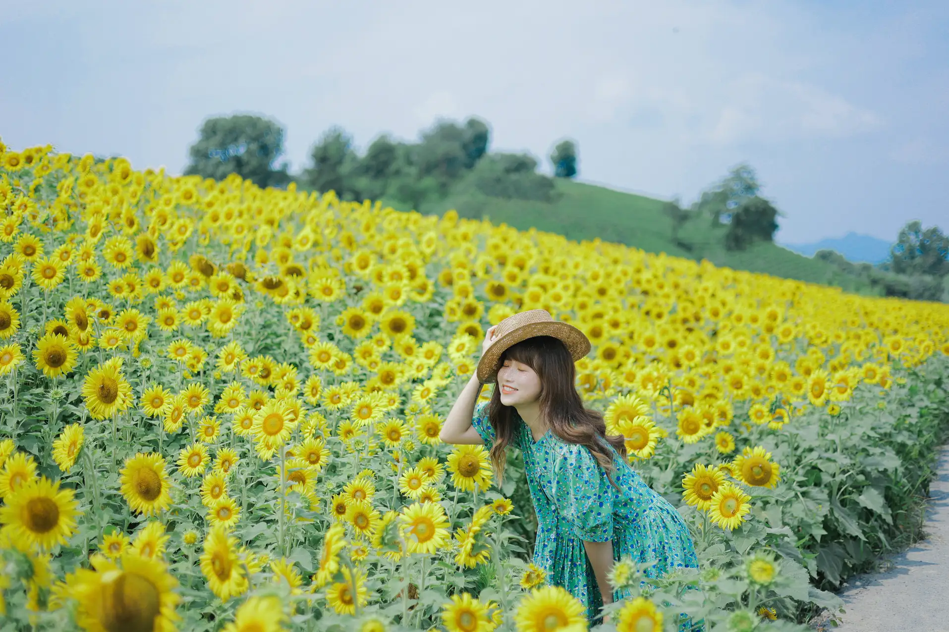 [YITUYU] 2022.07.12 Vol.1458 – Sunflower Summer Fatty Blue-#[33P]-5