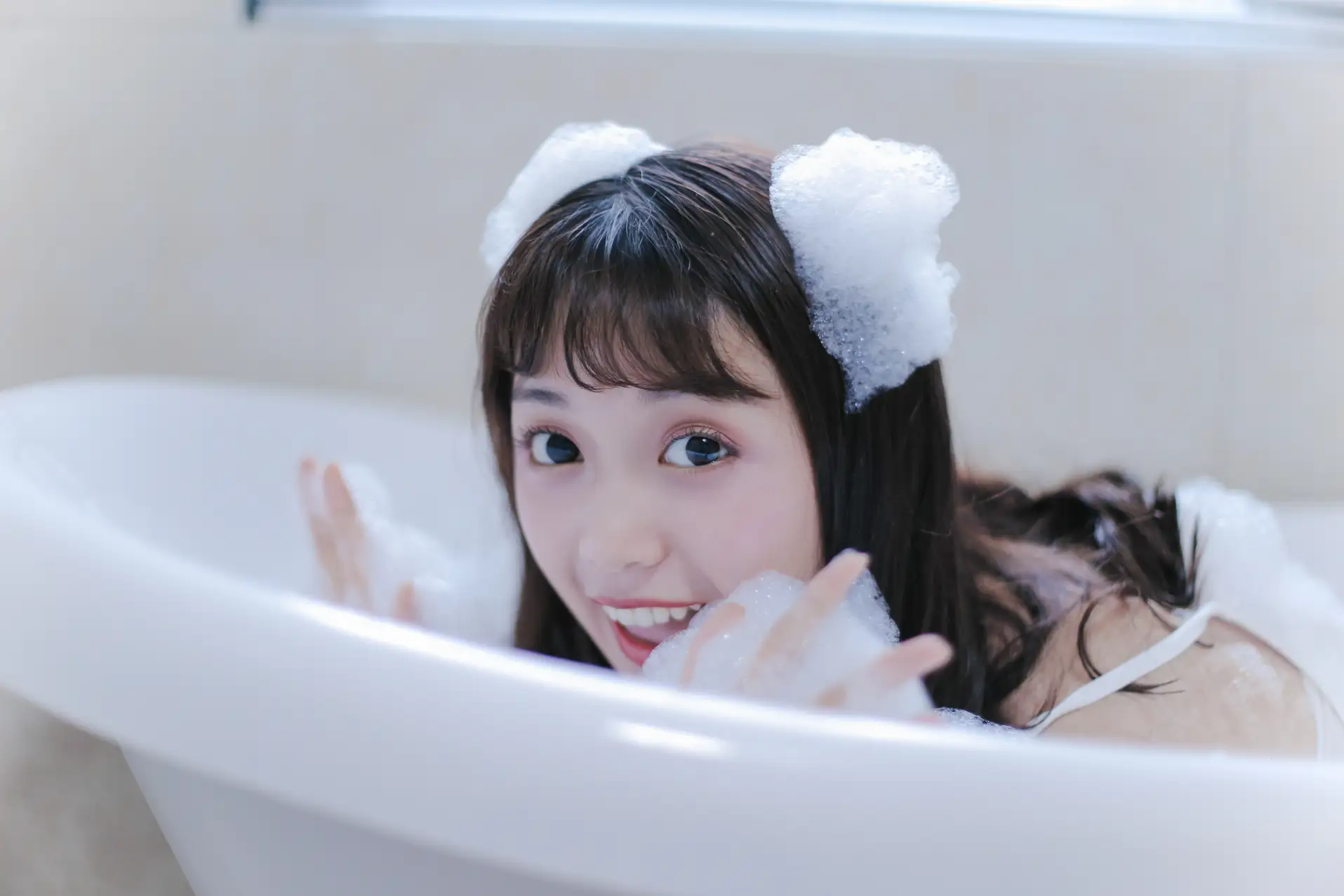 [YITUYU] 2022.08.25 VOL.1788 - Milk Bubble Bath a fish tail#[27P]-5