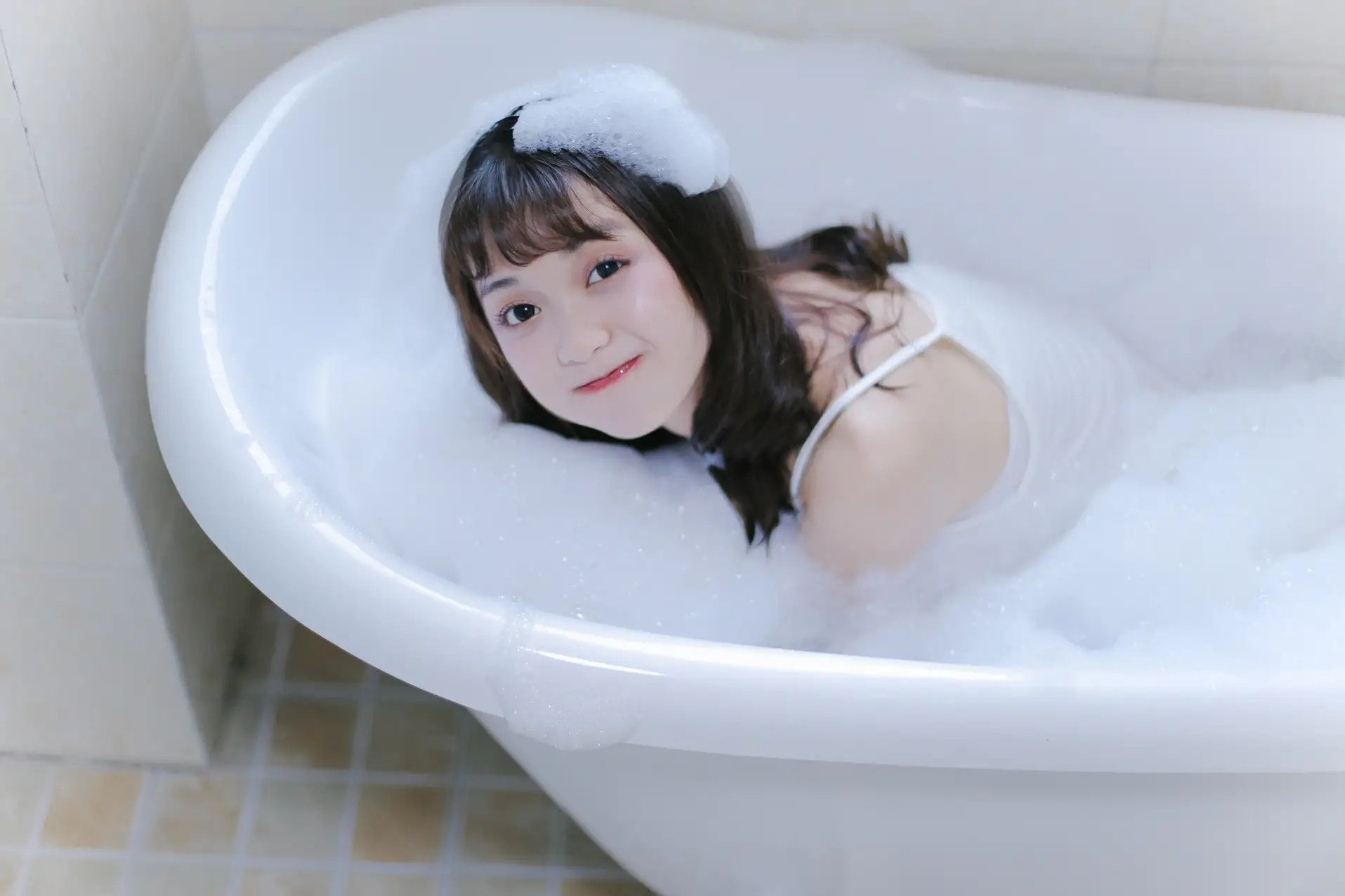 [YITUYU] 2022.08.25 VOL.1788 - Milk Bubble Bath a fish tail#[27P]-5