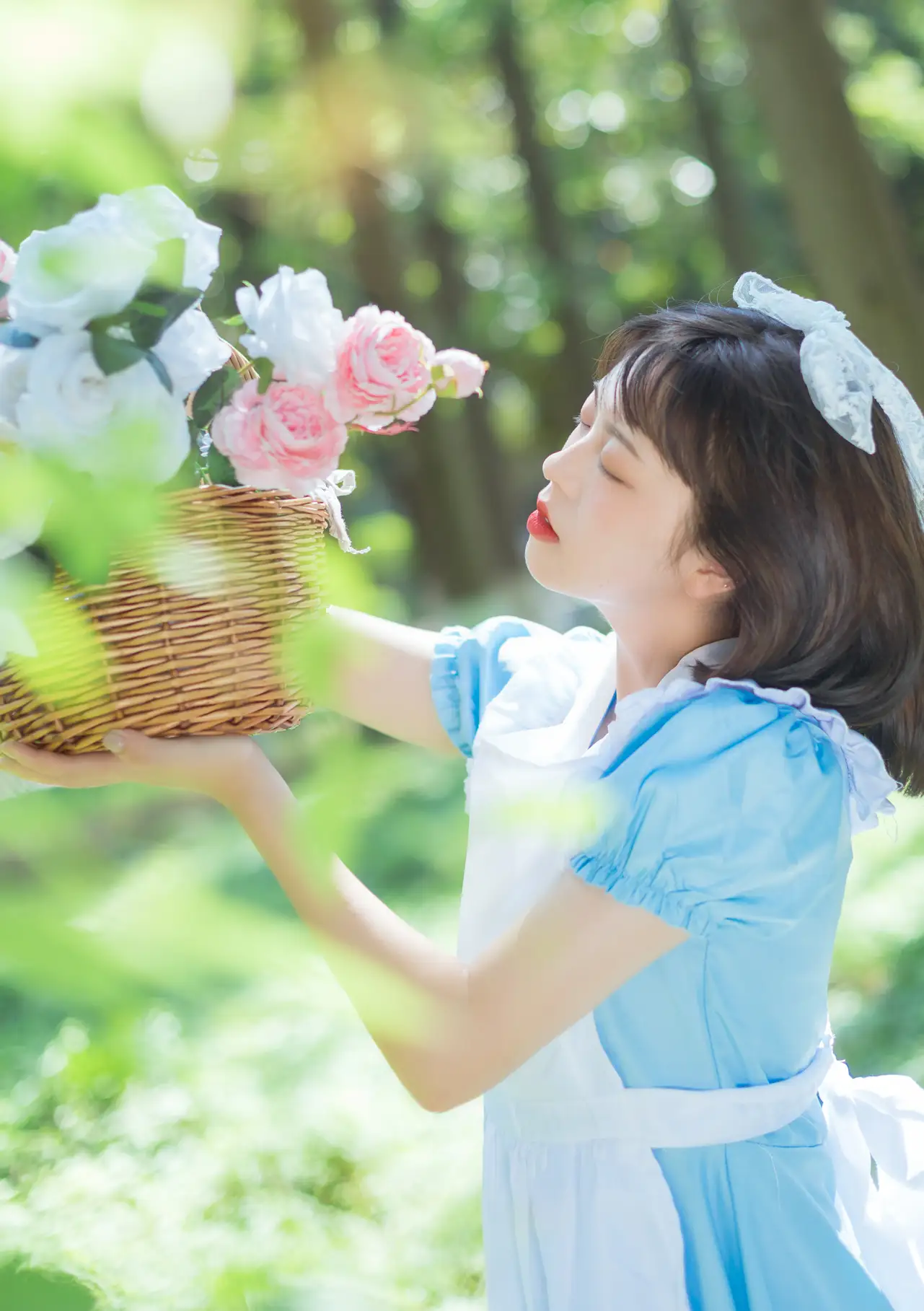 [YITUYU] 2022.08.05 Vol.1628 – Daisies and Strawberries Haji Twist#[32P]-1