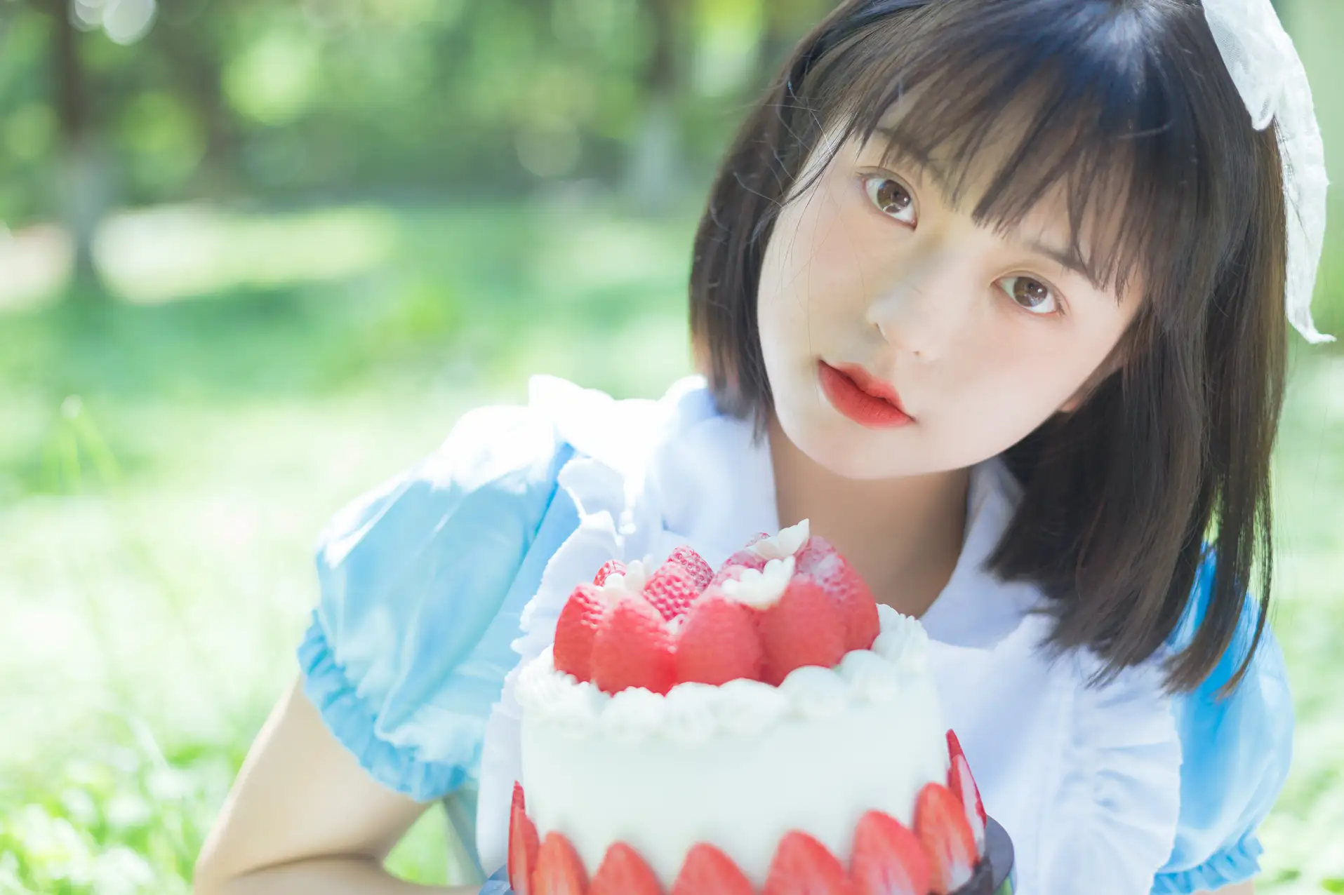 [YITUYU] 2022.08.05 Vol.1628 – Daisies and Strawberries Haji Twist#[32P]-4