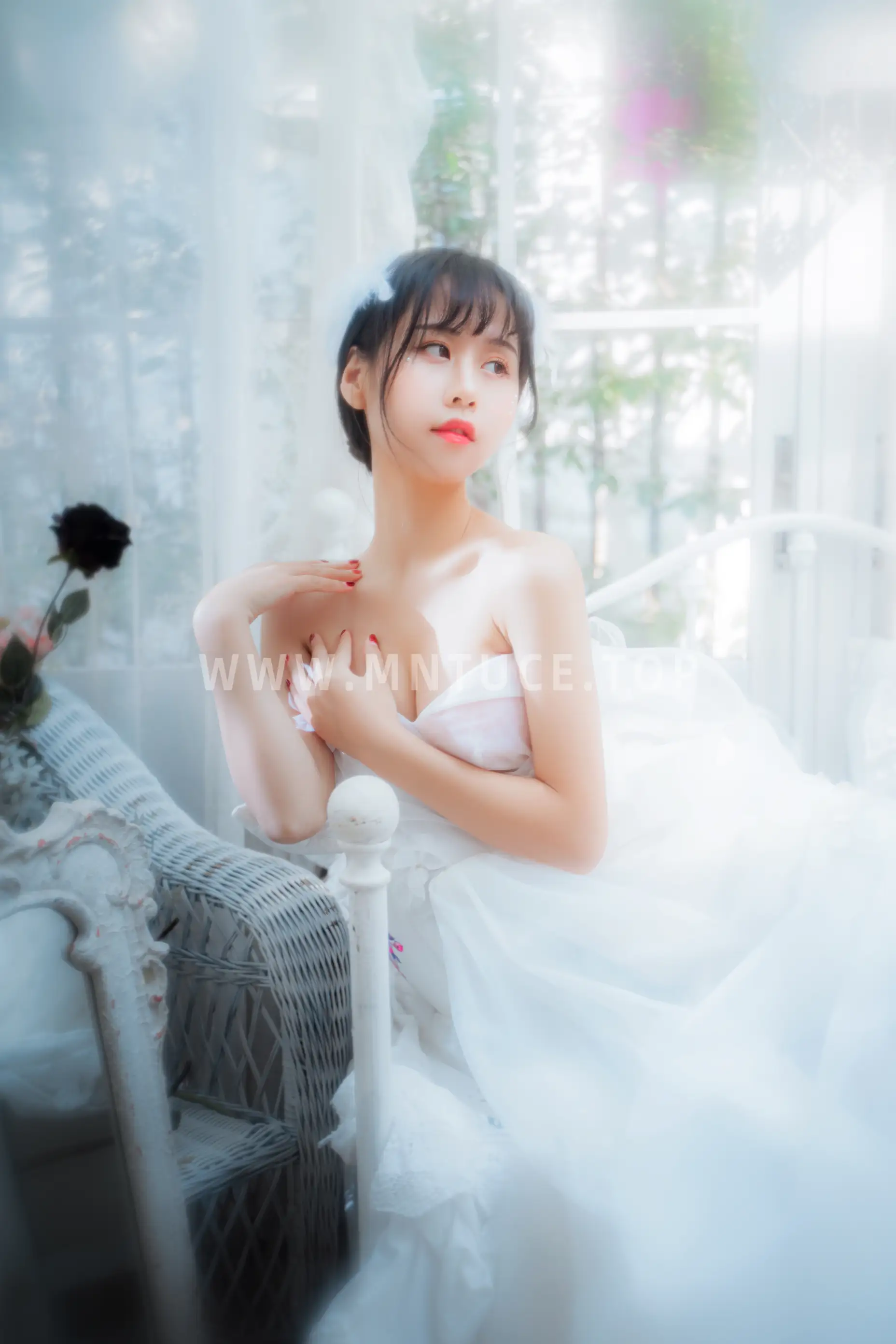 [YITUYU] 2022.05.28 Vol.1008 – Pure White Flower Marriage bud o0#[33P]-4