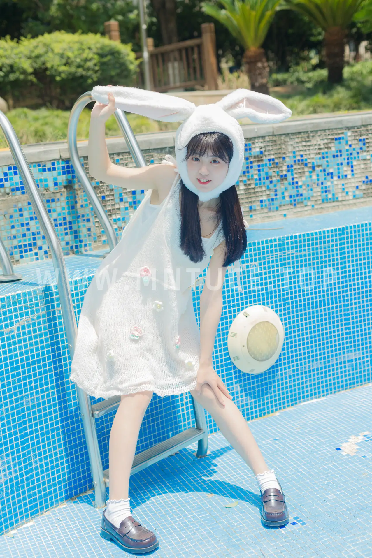 [YITUYU] 2022.07.09 Vol.1429 – Rabbit in the Summer Pool Cute bubbles#[36P]-9