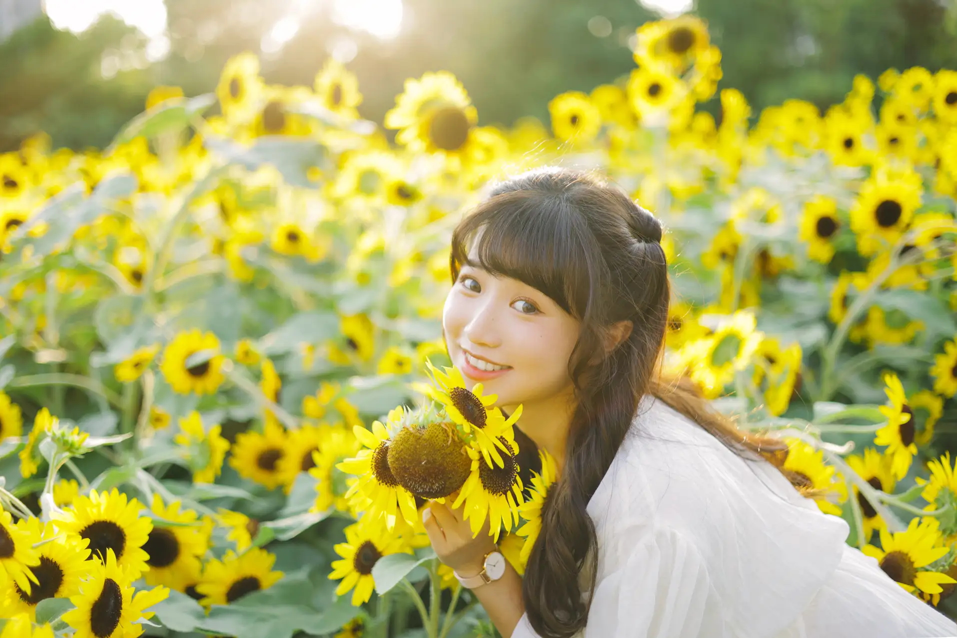 [YITUYU] 2022.08.29 Vol.1822 -Flowers in the sun and you Fatty Blue-#[25P]-2