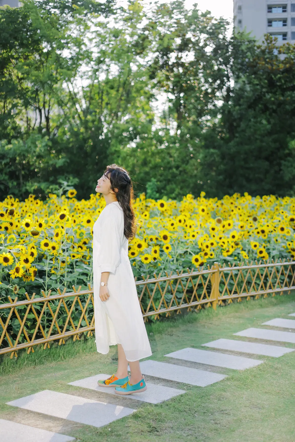 [YITUYU] 2022.08.29 Vol.1822 -Flowers in the sun and you Fatty Blue-#[25P]-6