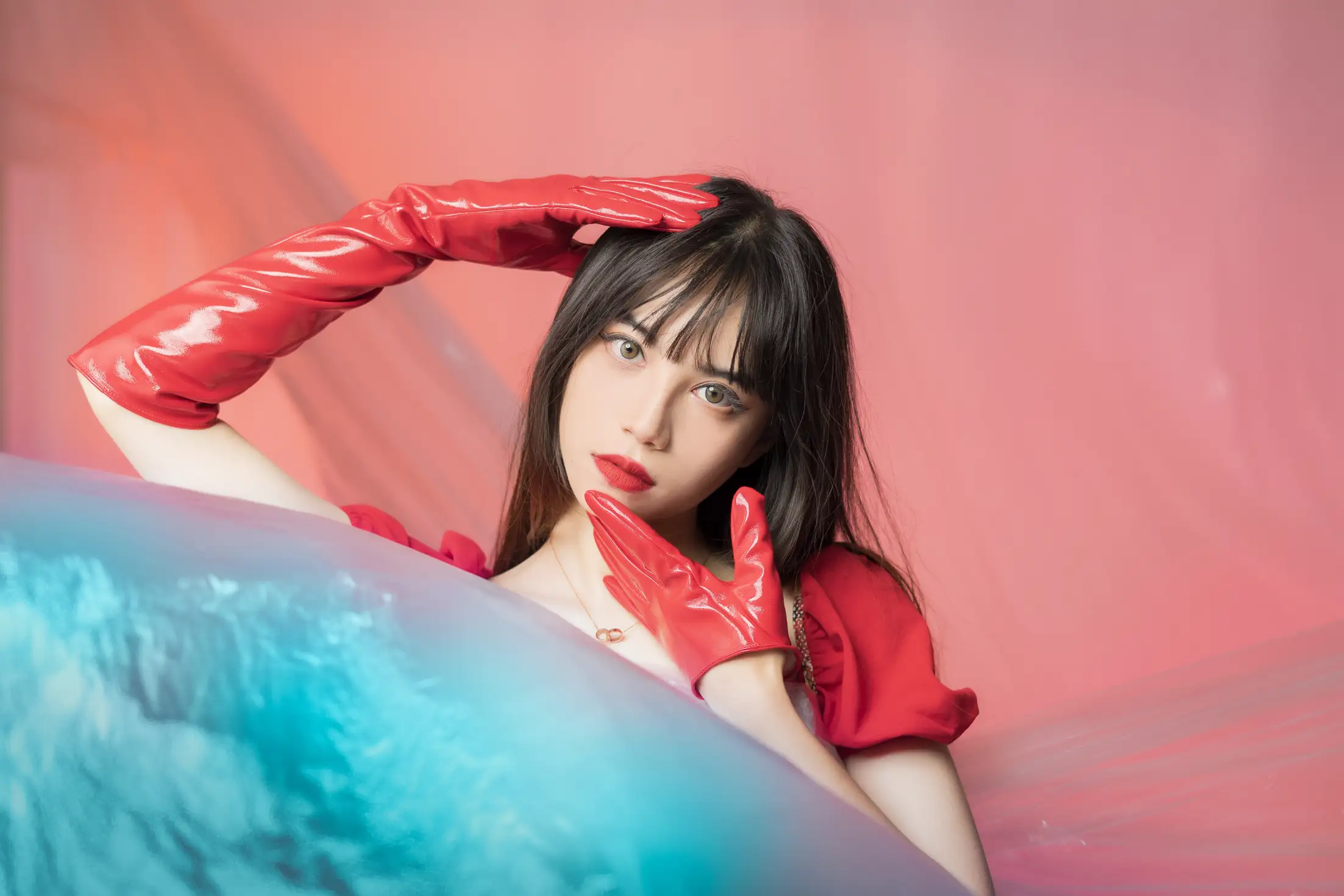 [YITUYU] 2022.05.21 Vol.0946 – Dancing Red Gloves Two plus six#[26P]-4