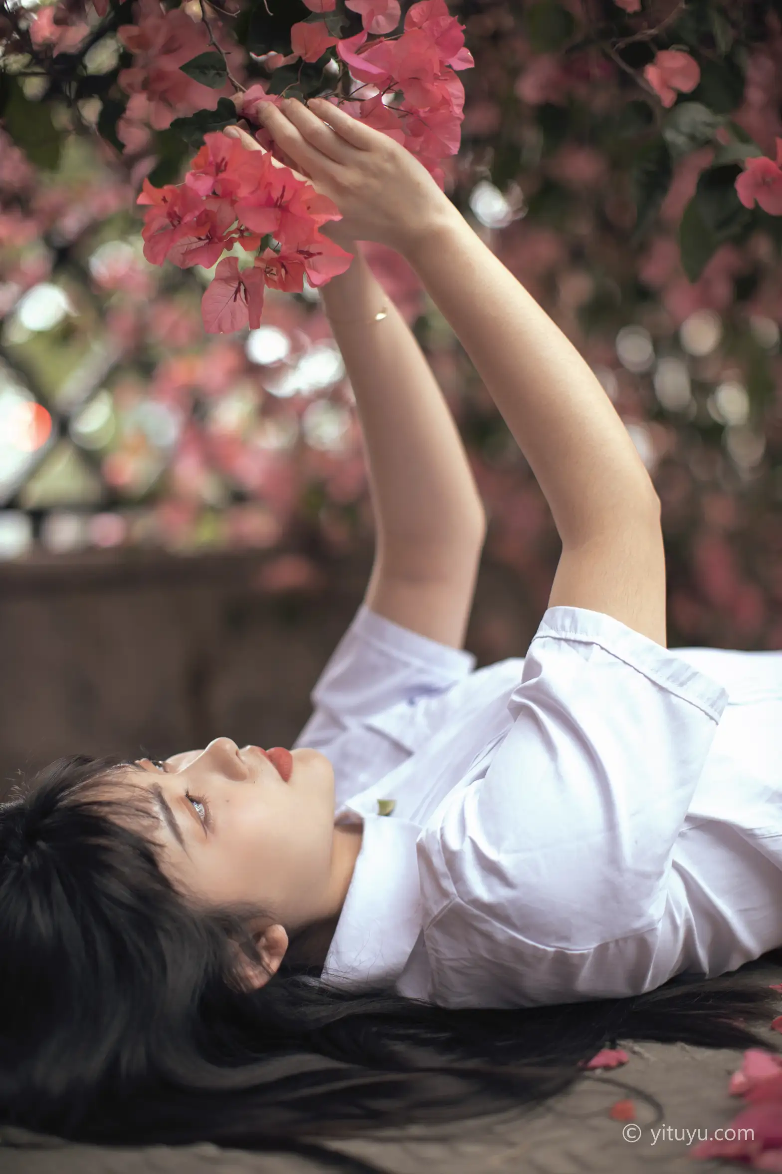 [YITUYU] 2021.04.28 Vol.046 – Flower Season Huang Ziqing#[27P]-7