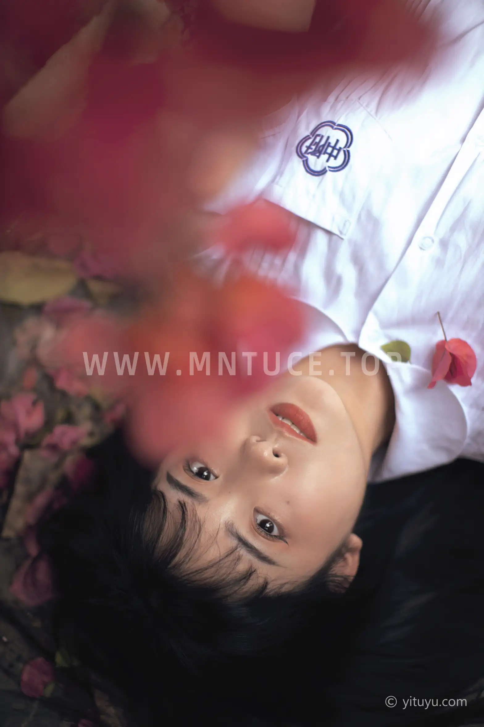 [YITUYU] 2021.04.28 Vol.046 – Flower Season Huang Ziqing#[27P]-8