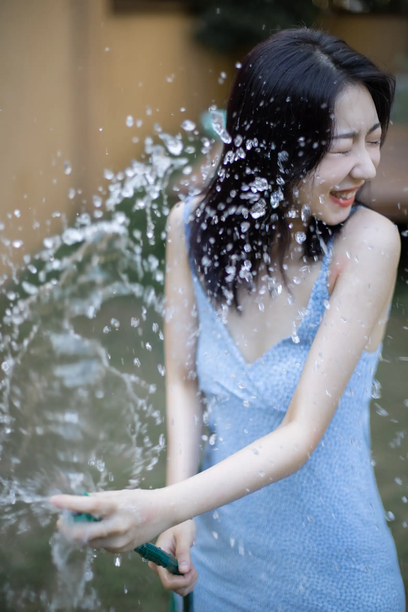 [YITUYU] 2021.08.27 Vol.183 – Playing with Water little tom#[23P]-1