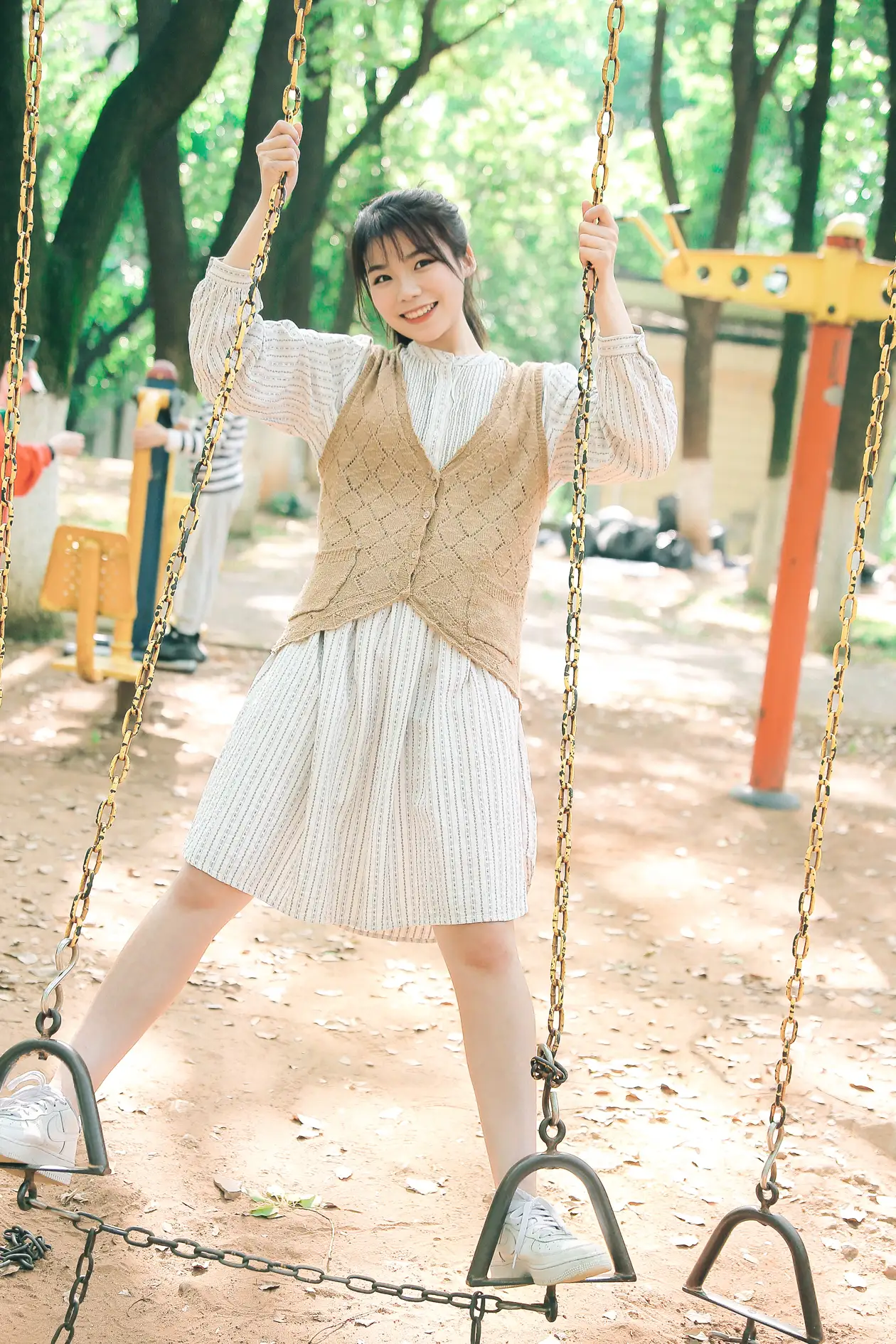 [YITUYU] 2022.05.18 Vol.0921 – Late Summer Breeze Zi Ao#[25P]-8