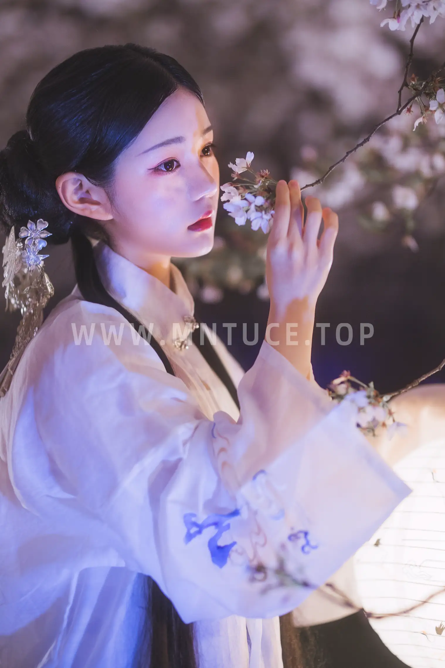 [YITUYU] 2022.05.11 Vol.850 – Meng sent the florist Wu Yingkunkun#[22P]-10