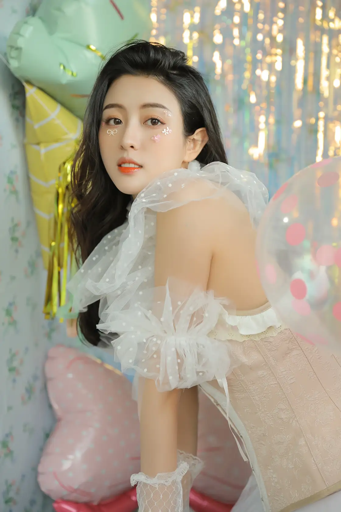 [YITUYU] 2022.08.11 Vol.1682 – Super Iold Zhou Qianqian#[23P]-9