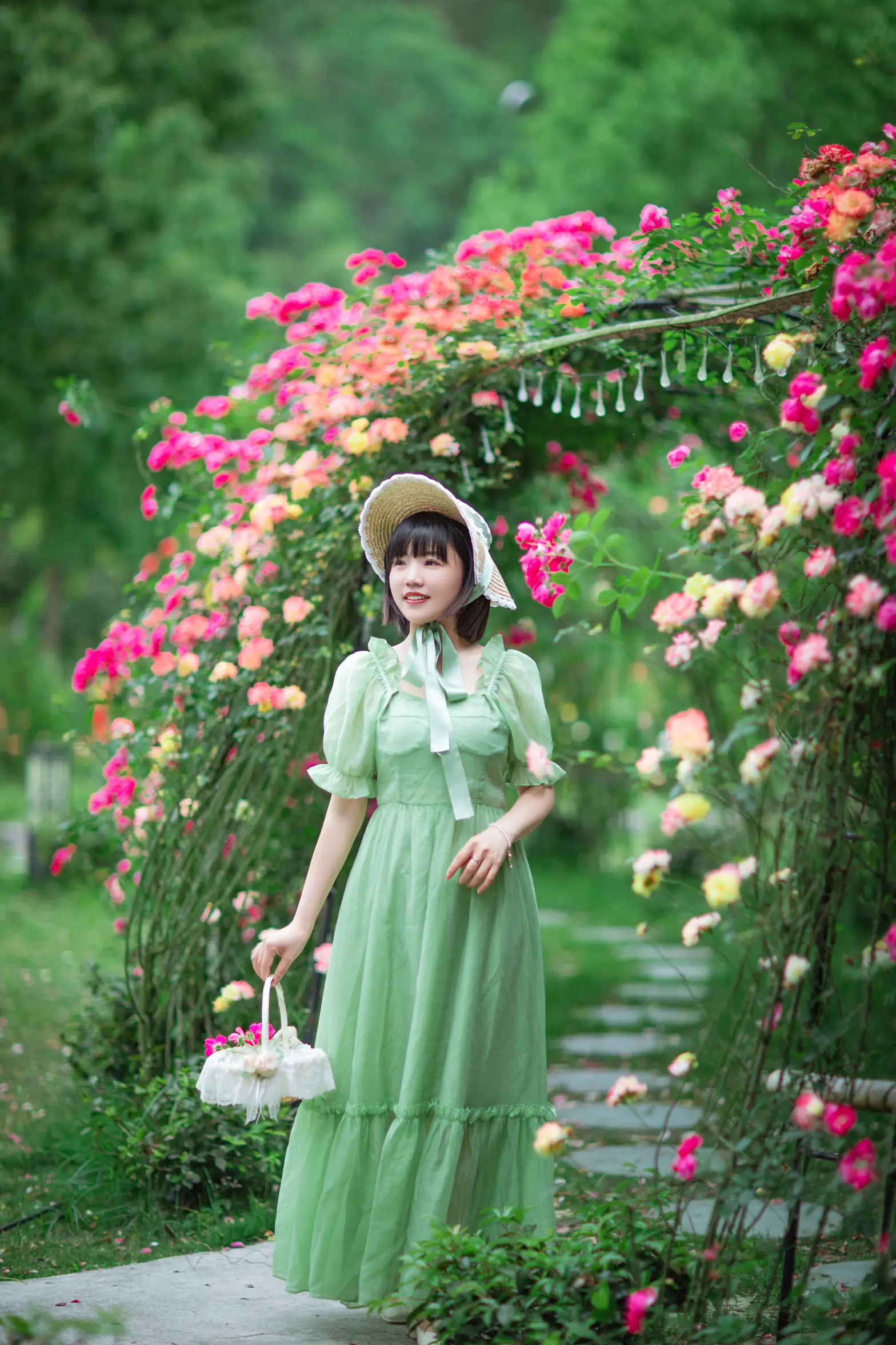 [YITUYU] 2022.08.12 Vol.1685 – The rose blooms Dongqin#[20P]-2