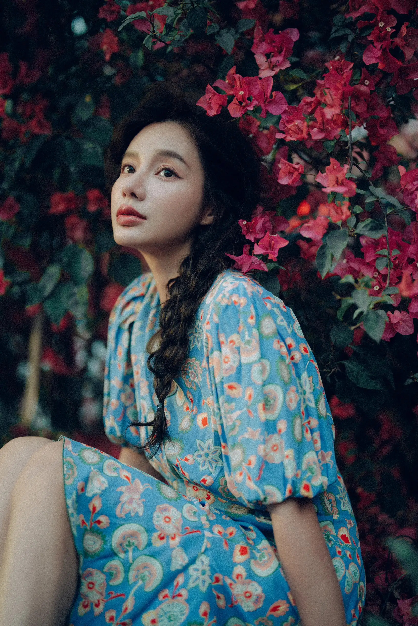 [YITUYU] 2022.06.25 Vol.1282 – Glowing hair, the goddess under the bougainvillea waterfall Classmate Shuwen#[55P]-1