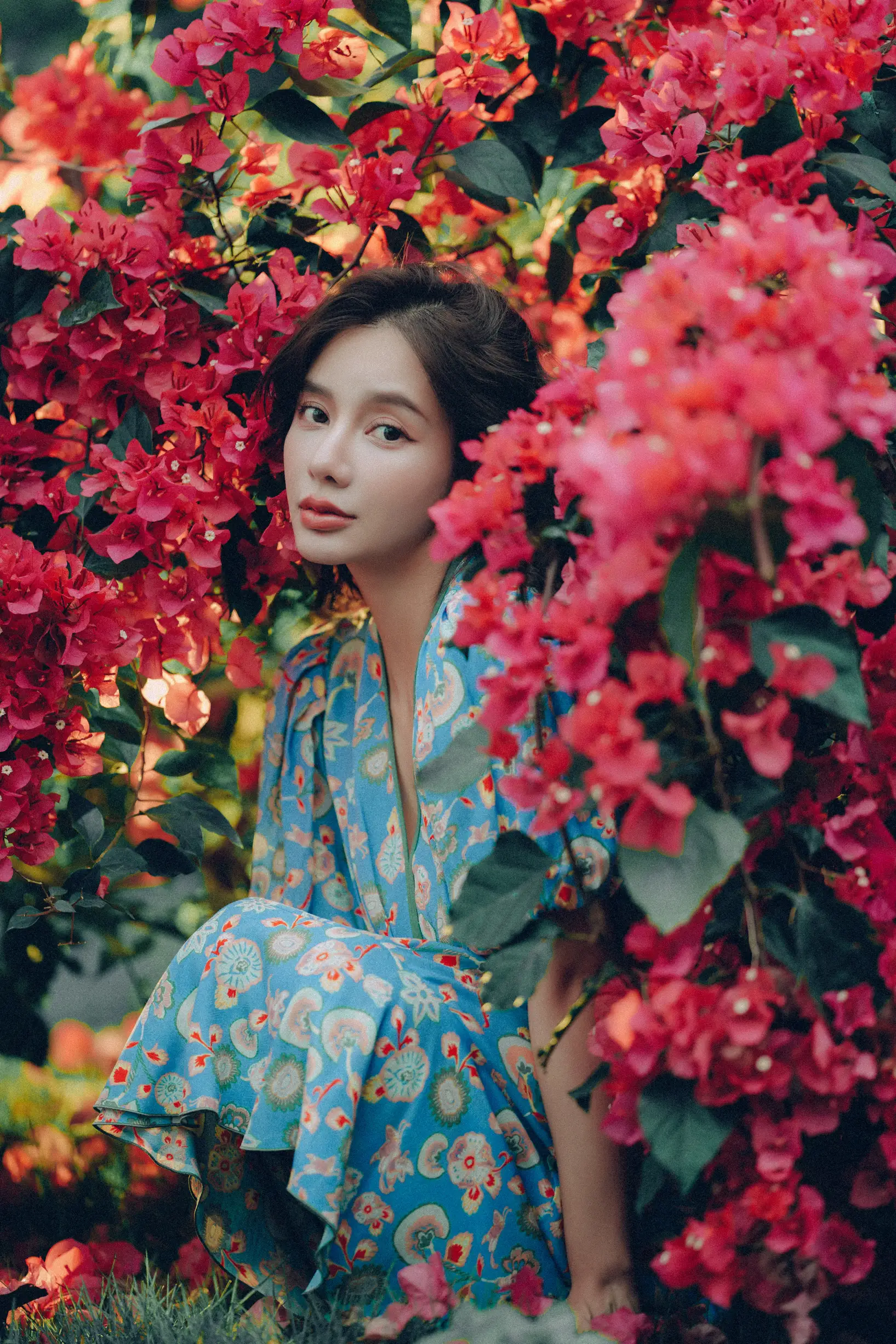 [YITUYU] 2022.06.25 Vol.1282 – Glowing hair, the goddess under the bougainvillea waterfall Classmate Shuwen#[55P]-3