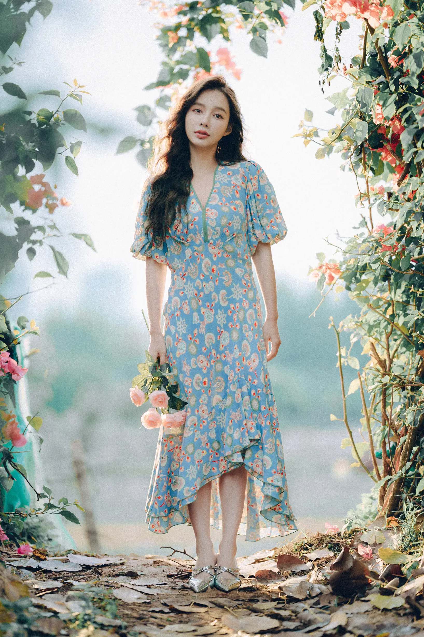 [YITUYU] 2022.06.25 Vol.1282 – Glowing hair, the goddess under the bougainvillea waterfall Classmate Shuwen#[55P]-4