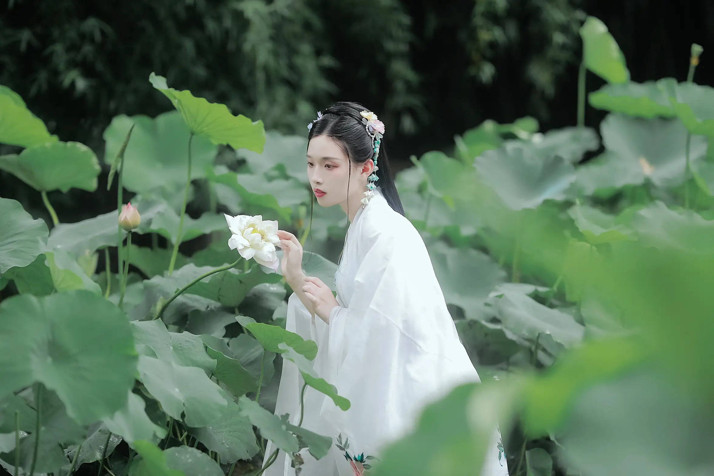 [YITUYU] 2022.06.16 Vol.1194 – Lotus Picking Song _Miao Miao’s Dried Fish_#[23P]-1