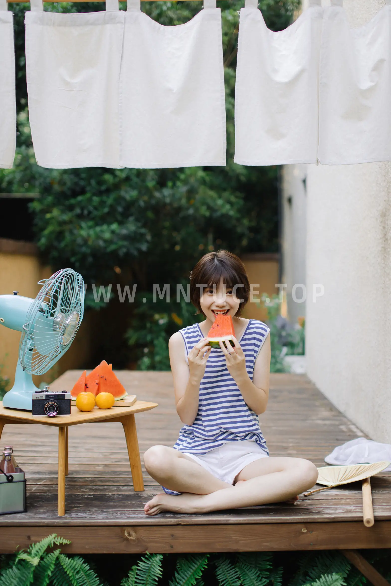 [YITUYU] 2022.11.11 Vol.2409 – Capturing the Summer Wind 77#[32P]-4